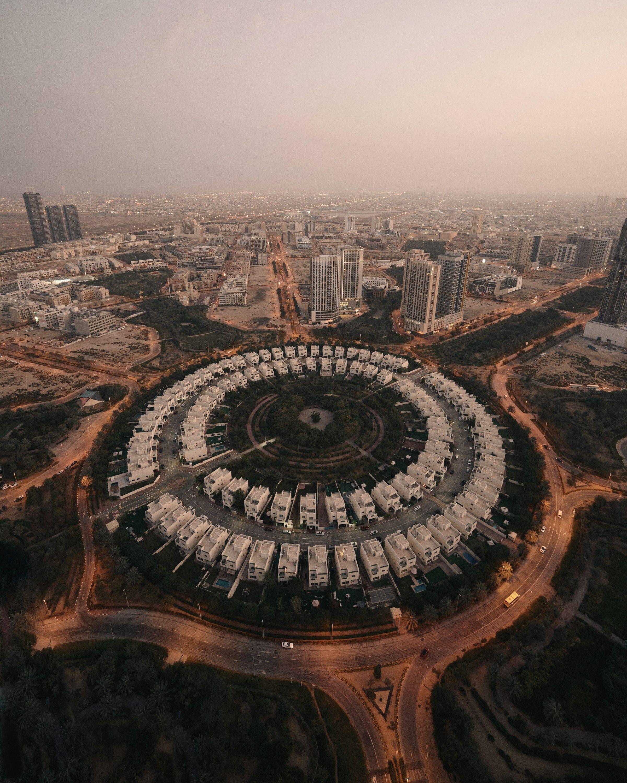 JUMEIRAH VILLAGE CIRCLE Apartments 